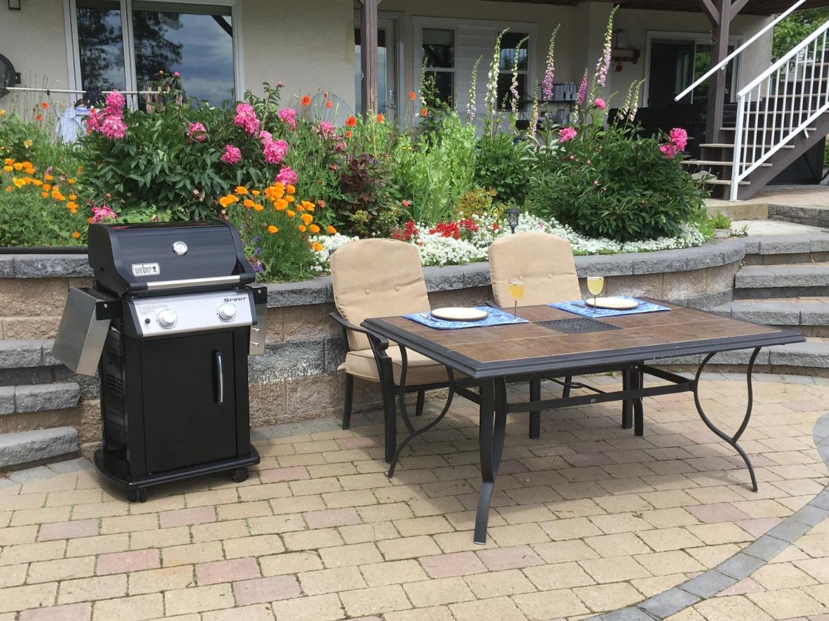 Lakeview Gardens B&B Peachland Exteriör bild
