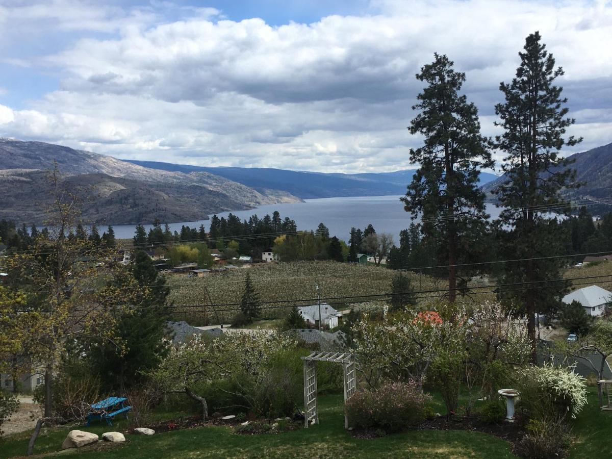 Lakeview Gardens B&B Peachland Exteriör bild