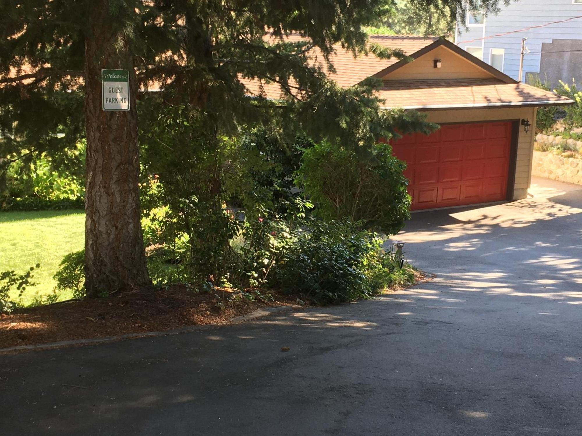 Lakeview Gardens B&B Peachland Exteriör bild